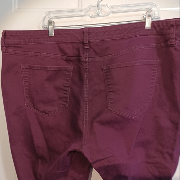St. Johns Bay Women's 22W Skinny Leg Jeans Color Plum/ Purple - Picture 5 of 9